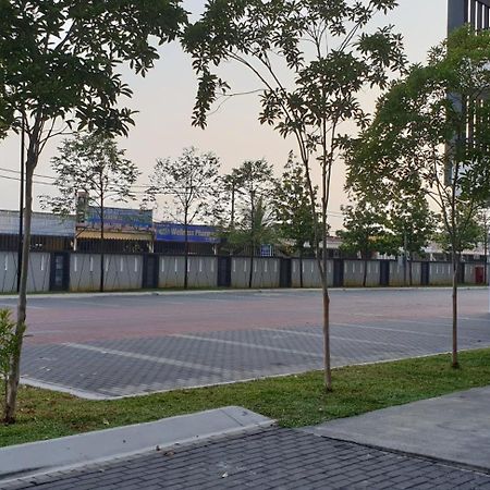 Bsp21 Family Homestay Jenjarum Экстерьер фото