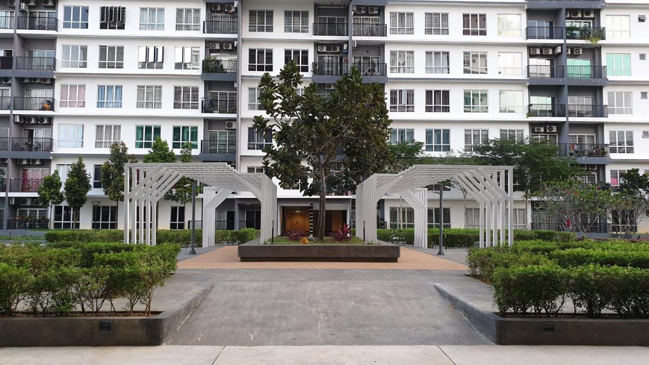 Bsp21 Family Homestay Jenjarum Экстерьер фото