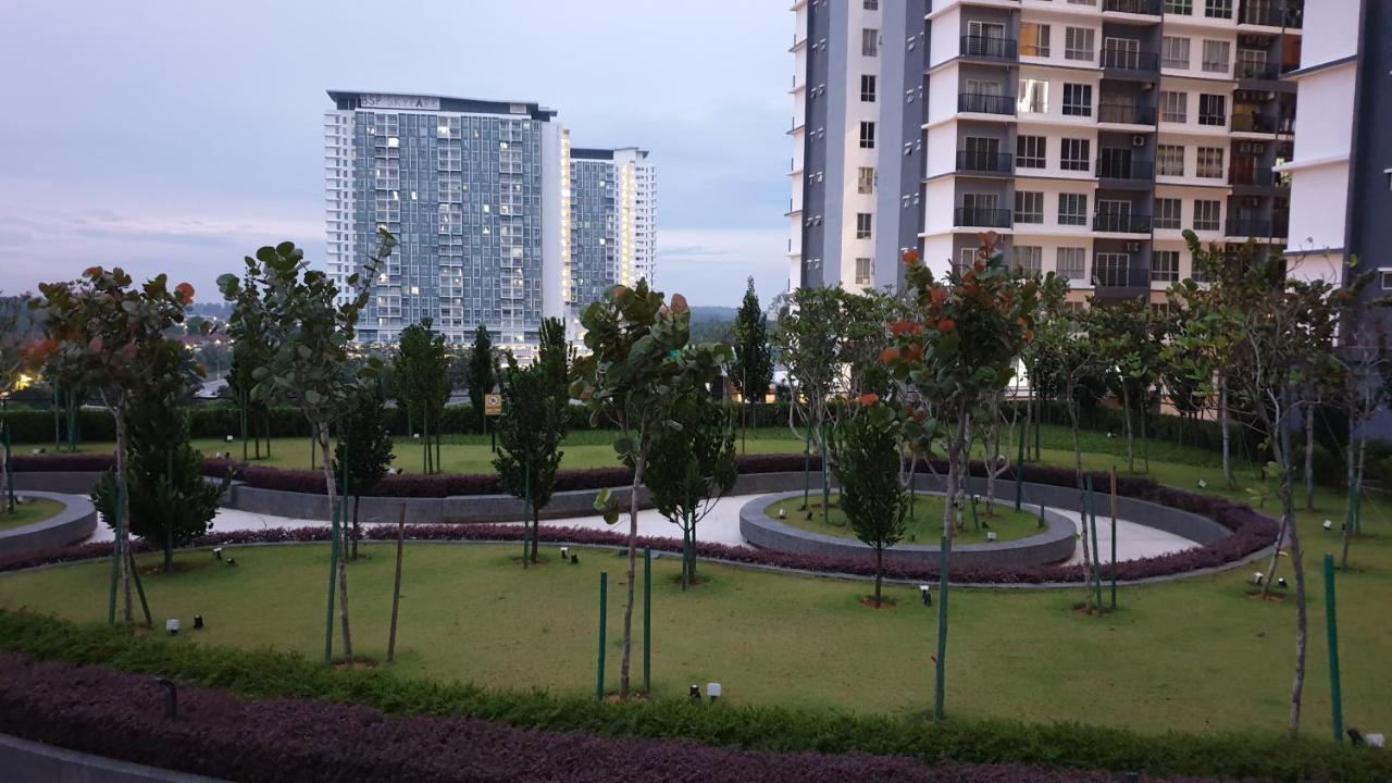 Bsp21 Family Homestay Jenjarum Экстерьер фото